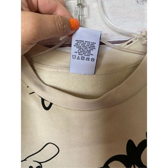 Sanrio Sweetshirt Sanrio Hello Kitty And Friends Tan color sweater size M - Picture 6 of 7